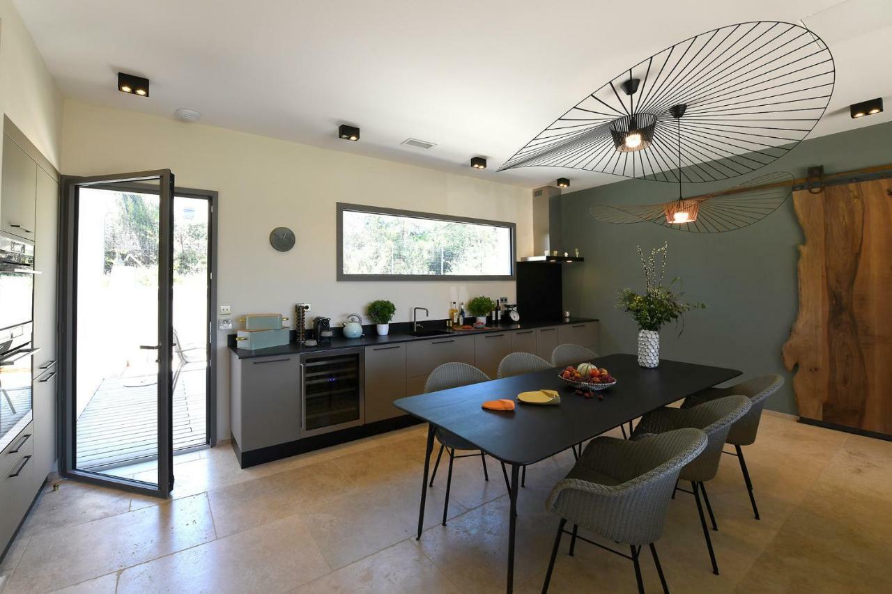 Villeneuve-lès-Avignon Les Loges En Provence "Villa Garrigue" מראה חיצוני תמונה
